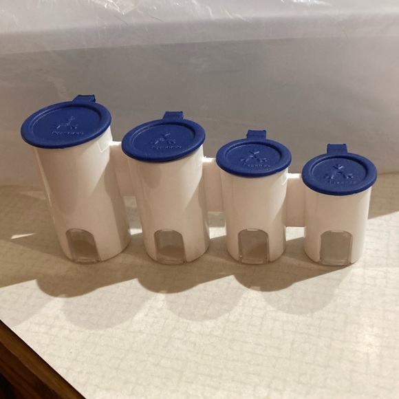 Tupperware miniature one touch canister coin holder - Picture 1 of 4